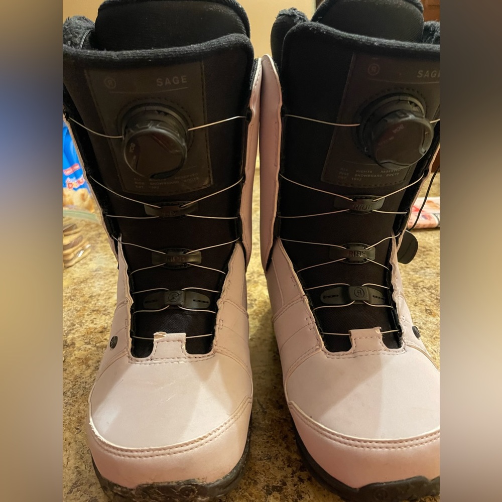 Women’s Ride Boa Snowboard Boots 8.5